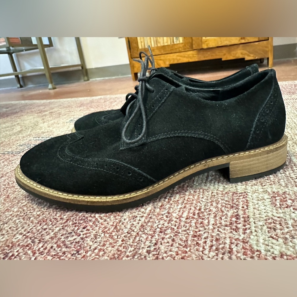 Ecco women’s black suede wingtip loafers size 39 8 - Picture 10 of 13